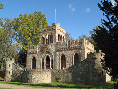 Die Mosburg im Biebricher Schlosspark (Oktober 2007)