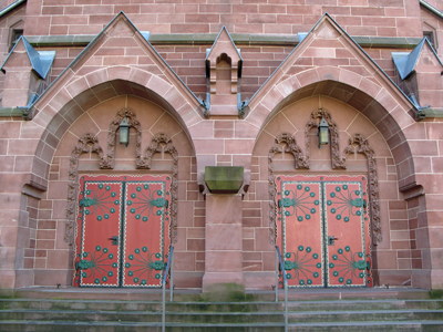 Die Eingangsportale der Oranier-Gedächtnis-Kirche (März 2008)