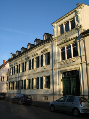 Die Gebäude Am Schlosspark 35 und 37 (Dezember 2007)